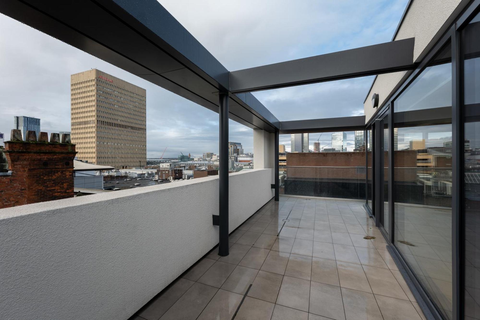 Kula Manchester Exteriér fotografie